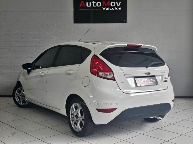 FIESTA 1.6 SE HATCH 16V FLEX 4P MANUAL - 2014 - CAXIAS DO SUL