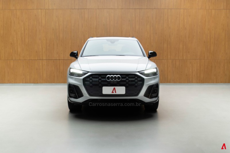 Q5 2.0 55 TFSI PHEV SPORTBACK PERFORMANCE BLACK QUATTRO HÍBRIDO 4P AUTOMÁTICO - 2023 - GARIBALDI