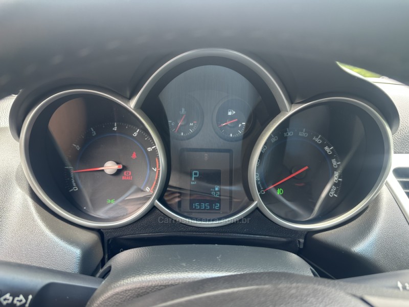 CRUZE 1.8 LT SPORT6 16V FLEX 4P AUTOMÁTICO - 2013 - NOVA PRATA