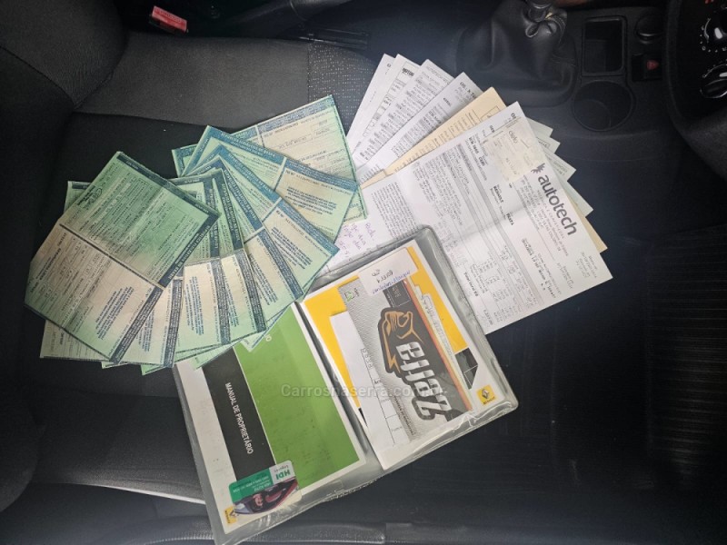 CLIO 1.0 EXPRESSION 16V FLEX 4P MANUAL - 2014 - CAXIAS DO SUL