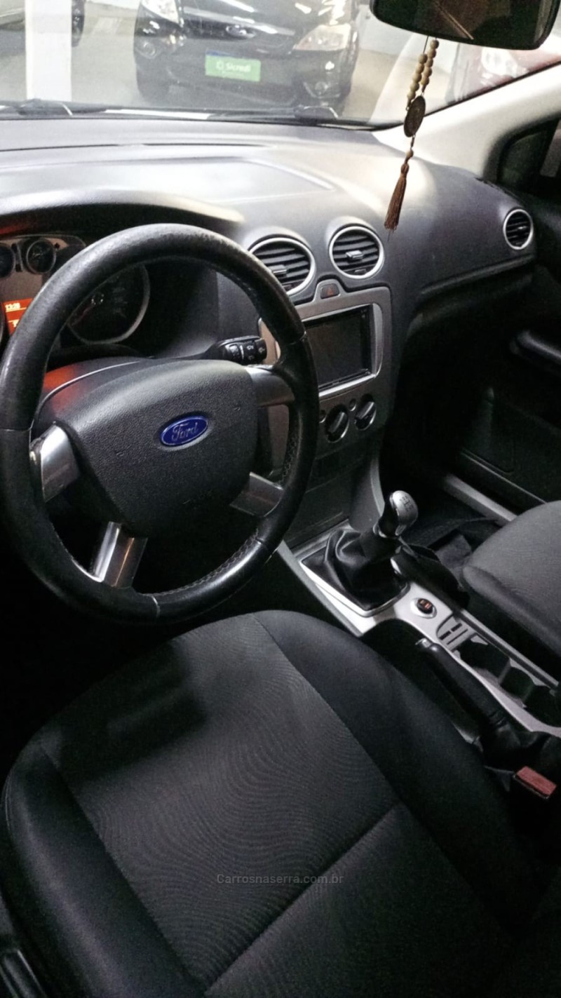 FOCUS 1.6 SE PLUS 16V FLEX 4P MANUAL - 2012 - BENTO GONçALVES