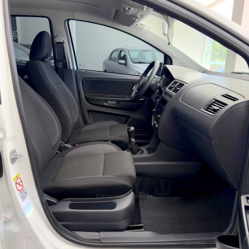 FOX 1.6 MSI TOTAL FLEX CONNECT 4P MANUAL - 2018 - FLORES DA CUNHA