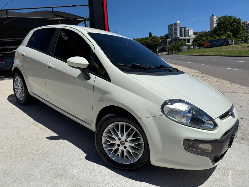PUNTO 1.6 ESSENCE 16V FLEX 4P AUTOMATIZADO