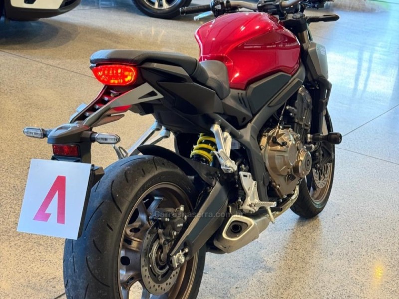 CB 650R E-CLUTCH - 2022 - GARIBALDI