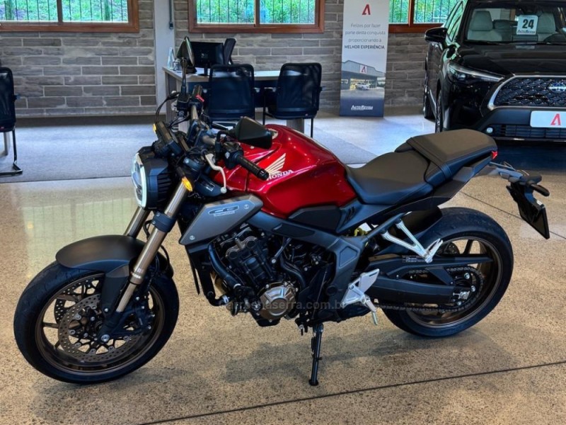 CB 650R E-CLUTCH - 2022 - GARIBALDI