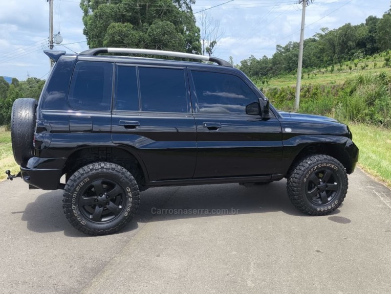 PAJERO TR4 2.0 4X4 16V 131CV GASOLINA 4P MANUAL - 2007 - CAXIAS DO SUL