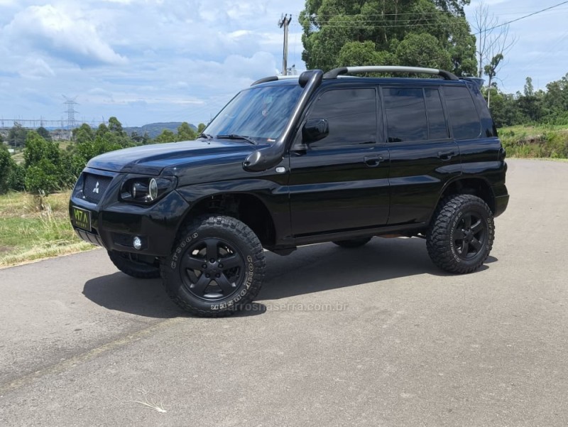 PAJERO TR4 2.0 4X4 16V 131CV GASOLINA 4P MANUAL - 2007 - CAXIAS DO SUL