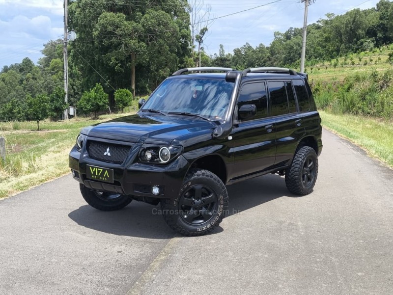 PAJERO TR4 2.0 4X4 16V 131CV GASOLINA 4P MANUAL - 2007 - CAXIAS DO SUL