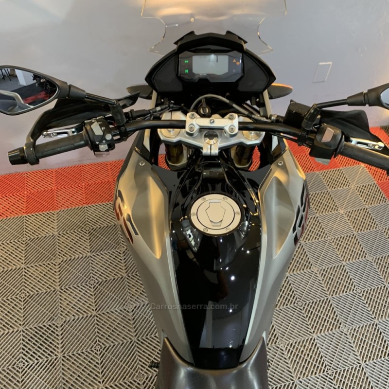 G 310GS  - 2019 - PORTãO