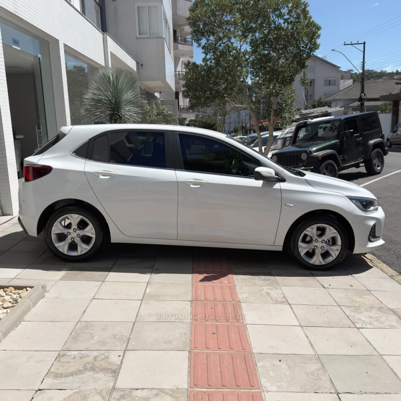 ONIX 1.0 PREMIER II 12V TURBO FLEX 4P AUTOMÁTICO - 2020 - FLORES DA CUNHA