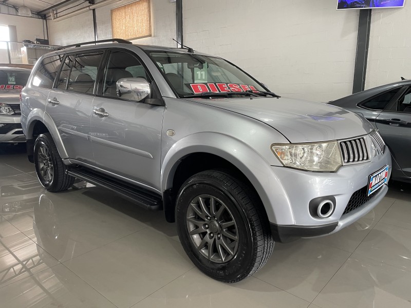 PAJERO DAKAR 3.2 HPE 4X4 7 LUGARES 16V TURBO INTERCOOLER DIESEL 4P AUTOMÁTICO - 2011 - CAXIAS DO SUL