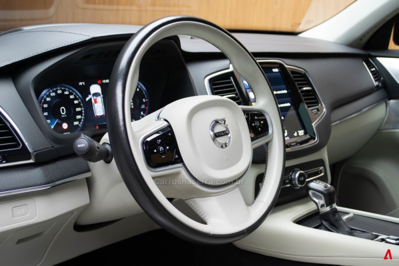 XC90 2.0 D5 INSCRIPTION 235CV DIESEL 4P AUTOMÁTICO - 2020 - GARIBALDI