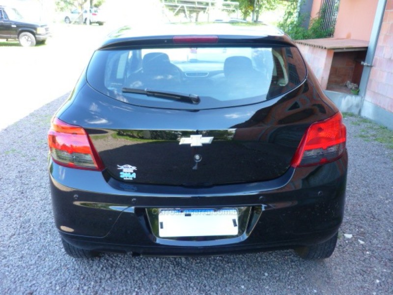 ONIX 1.4 MPFI LTZ 8V FLEX 4P MANUAL - 2014 - ARROIO DO MEIO