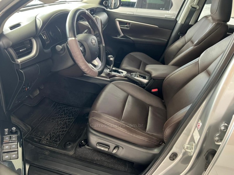 HILUX SW4 2.8 SRX 4X4 16V TURBO INTERCOOLER DIESEL 4P AUTOMÁTICO - 2017 - CAXIAS DO SUL