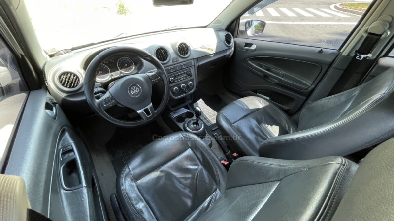 VOYAGE 1.6 MI COMFORTLINE 8V FLEX 4P AUTOMATIZADO - 2013 - VILA FLORES