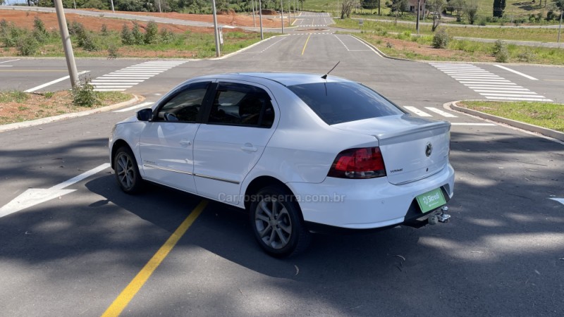 VOYAGE 1.6 MI COMFORTLINE 8V FLEX 4P AUTOMATIZADO - 2013 - VILA FLORES