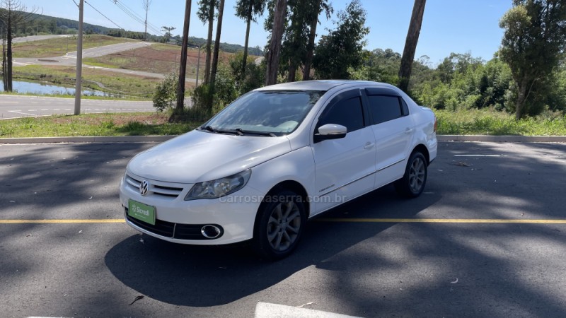 VOYAGE 1.6 MI COMFORTLINE 8V FLEX 4P AUTOMATIZADO - 2013 - VILA FLORES