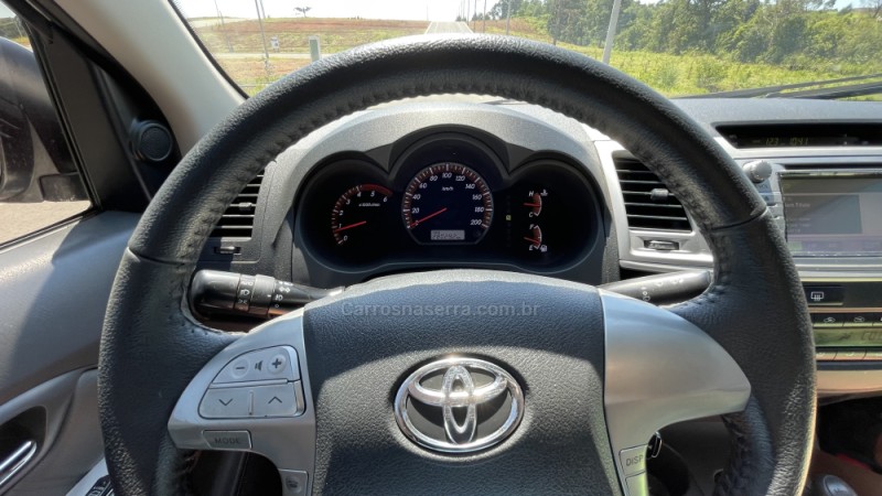 HILUX 3.0 SRV TOP 4X4 CD 16V TURBO INTERCOOLER DIESEL 4P AUTOMÁTICO - 2013 - VILA FLORES