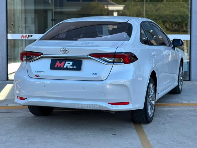 COROLLA 2.0 XEI 16V FLEX 4P AUTOMÁTICO - 2023 - TUPANDI