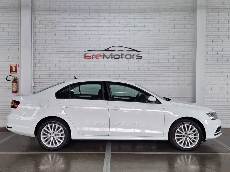 JETTA 1.4 16V TSI TRENDLINE GASOLINA 4P TIPTRONIC - 2016 - ERECHIM