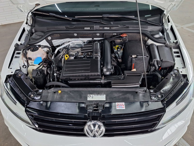 JETTA 1.4 16V TSI TRENDLINE GASOLINA 4P TIPTRONIC - 2016 - ERECHIM