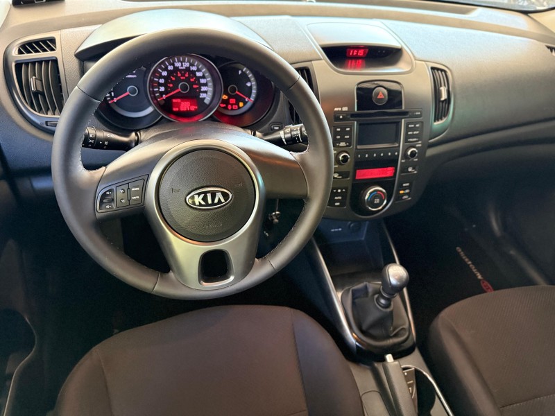 CERATO 1.6 EX3 SEDAN 16V GASOLINA 4P MANUAL - 2011 - CAXIAS DO SUL