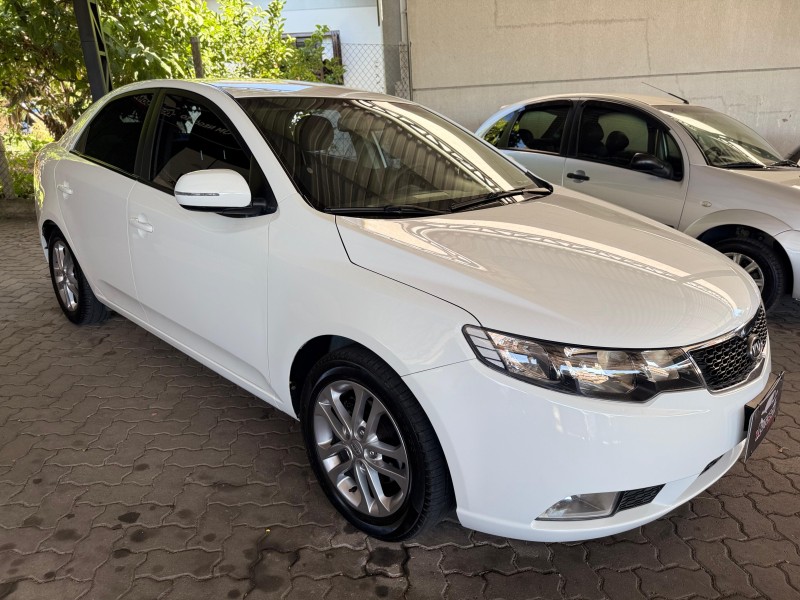 CERATO 1.6 EX3 SEDAN 16V GASOLINA 4P MANUAL - 2011 - CAXIAS DO SUL