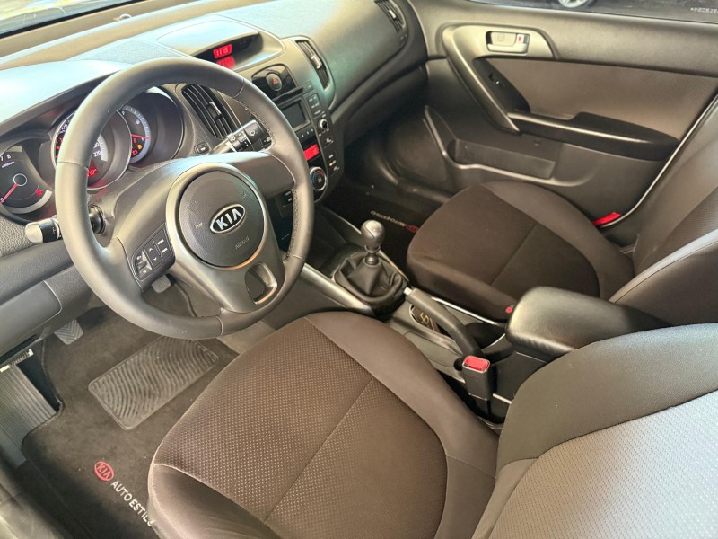 CERATO 1.6 EX3 SEDAN 16V GASOLINA 4P MANUAL - 2011 - CAXIAS DO SUL