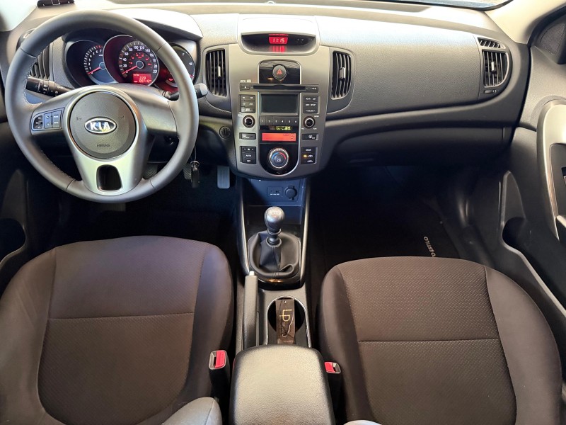 CERATO 1.6 EX3 SEDAN 16V GASOLINA 4P MANUAL - 2011 - CAXIAS DO SUL