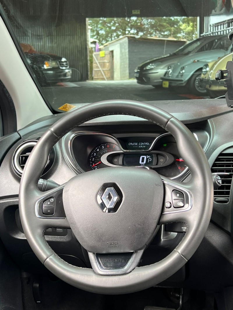 CAPTUR 1.6 16V FLEX INTENSE AUTOMÁTICO - 2019 - CANELA