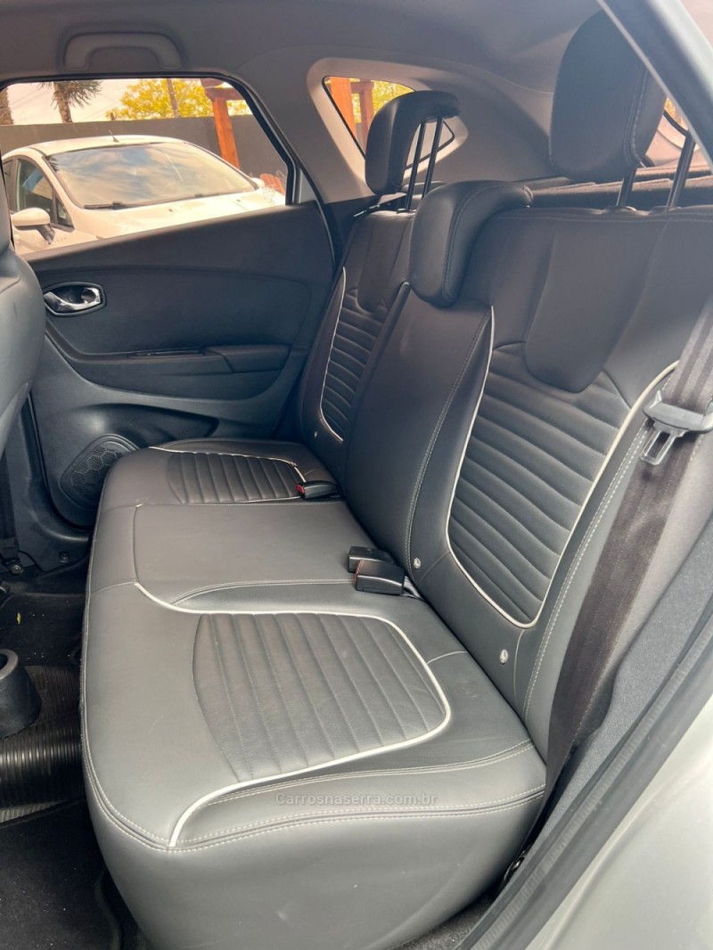 CAPTUR 1.6 16V FLEX INTENSE AUTOMÁTICO - 2019 - CANELA