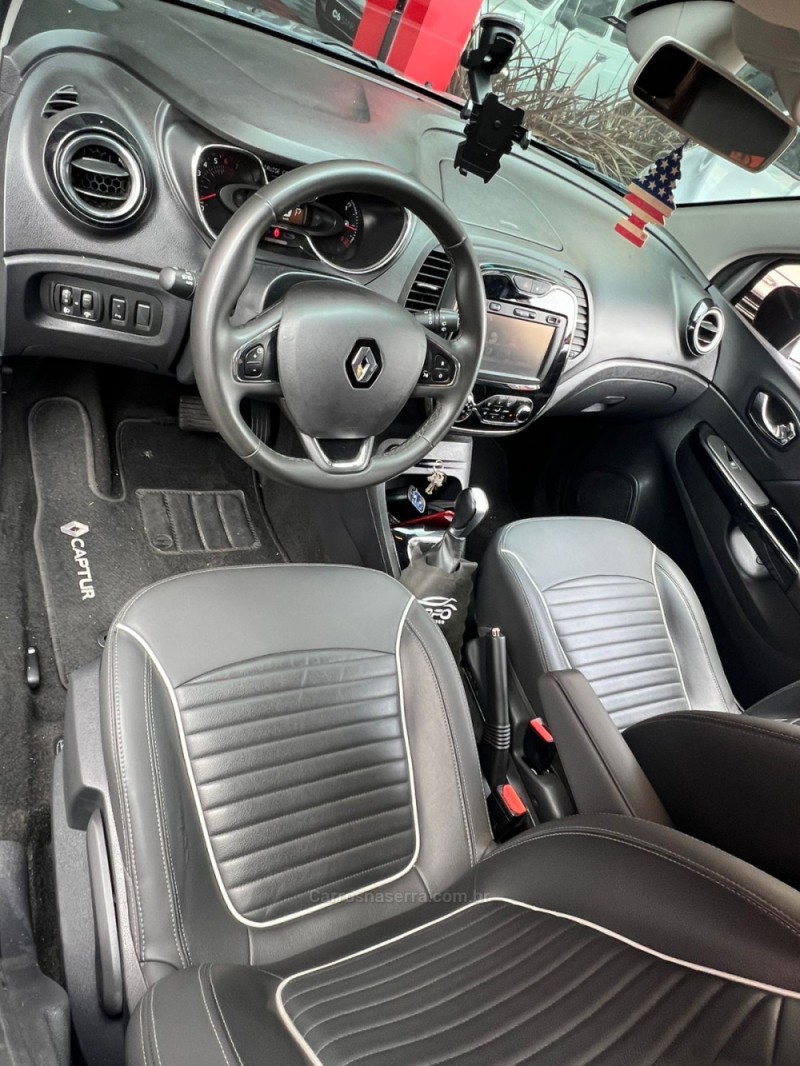 CAPTUR 1.6 16V FLEX INTENSE AUTOMÁTICO - 2019 - CANELA