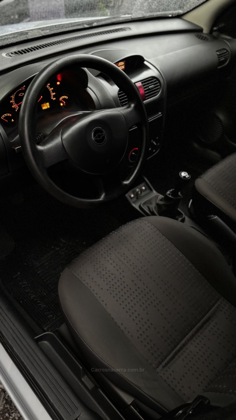 CORSA 1.4 MPFI MAXX 8V FLEX 4P MANUAL - 2012 - CAXIAS DO SUL