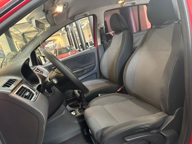 SPACEFOX 1.6 MI TREND 8V FLEX 4P MANUAL - 2011 - NOVO HAMBURGO