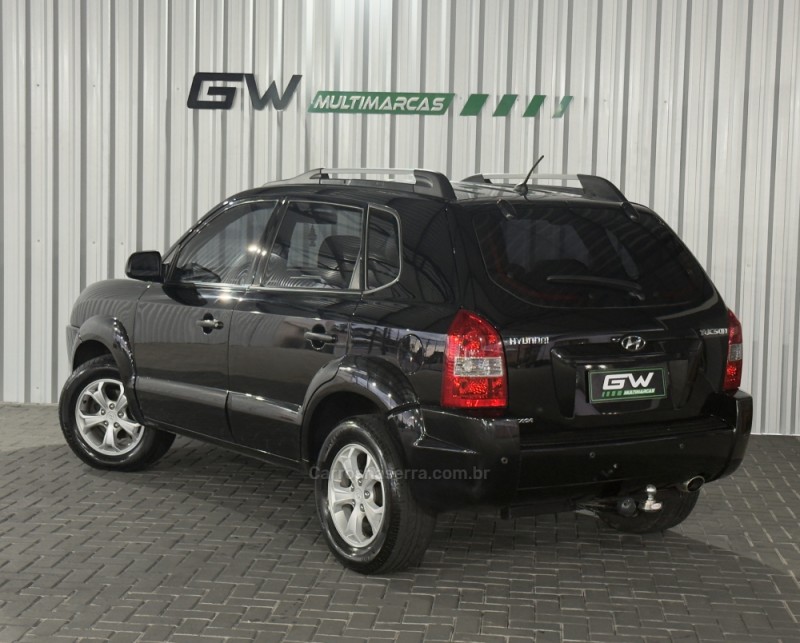 TUCSON 2.0 MPFI GL 16V 142CV 2WD GASOLINA 4P MANUAL - 2010 - CAXIAS DO SUL