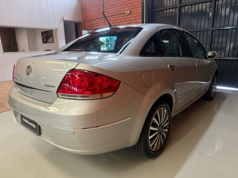 LINEA 1.8 ESSENCE 16V FLEX 4P AUTOMATIZADO - 2014 - BENTO GONçALVES