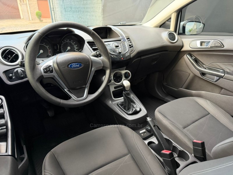 FIESTA 1.6 SPORT HATCH 16V FLEX 4P MANUAL - 2016 - ESTâNCIA VELHA