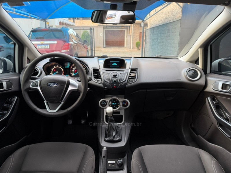 FIESTA 1.6 SPORT HATCH 16V FLEX 4P MANUAL - 2016 - ESTâNCIA VELHA