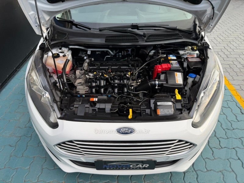FIESTA 1.6 SPORT HATCH 16V FLEX 4P MANUAL - 2016 - ESTâNCIA VELHA