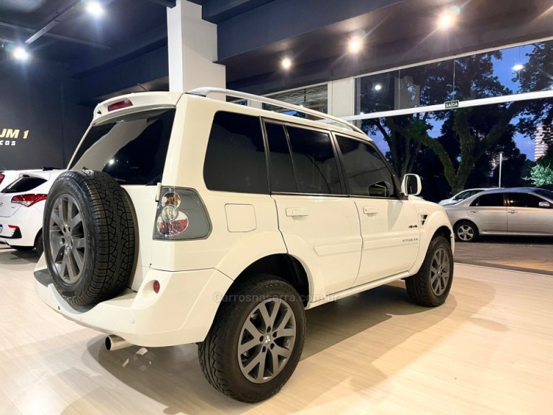 PAJERO TR4 2.0 4X4 16V 140CV FLEX 4P AUTOMÁTICO - 2014 - BENTO GONçALVES