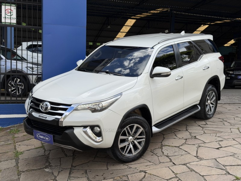 HILUX SW4 2.8 SRX 4X4 16V TURBO INTERCOOLER DIESEL 4P AUTOMÁTICO - 2017 - CAXIAS DO SUL