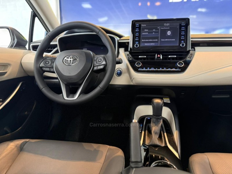 COROLLA 2.0 ALTIS PREMIUM 16V FLEX 4P AUTOMÁTICO - 2023 - SãO LEOPOLDO