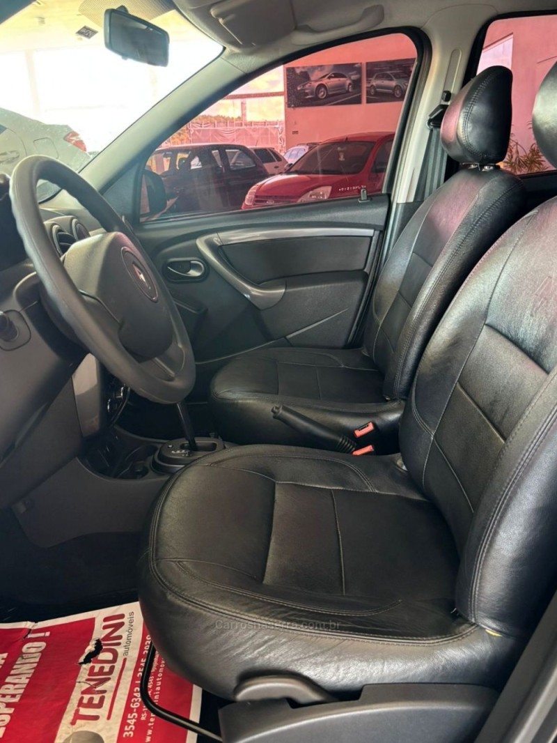 DUSTER 2.0 DYNAMIQUE 4X2 16V FLEX 4P AUTOMÁTICO - 2015 - IGREJINHA