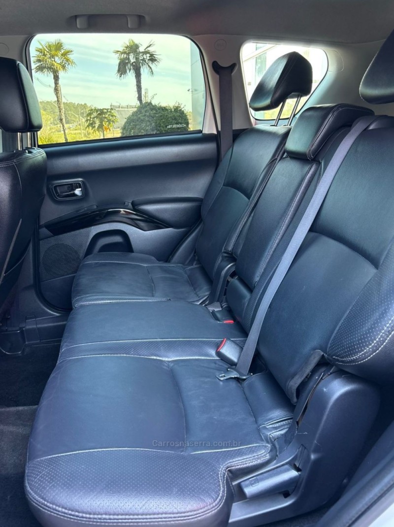 OUTLANDER 2.0 16V GASOLINA 4P AUTOMÁTICO - 2012 - IGREJINHA