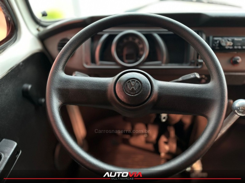 KOMBI 1.4 MI FURGÃO 8V FLEX 3P MANUAL - 2009 - SAPIRANGA