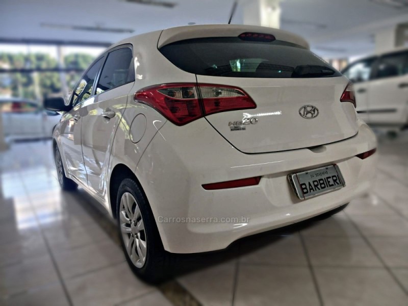 HB20 1.0 COMFORT 12V FLEX 4P MANUAL - 2017 - NOVA PRATA