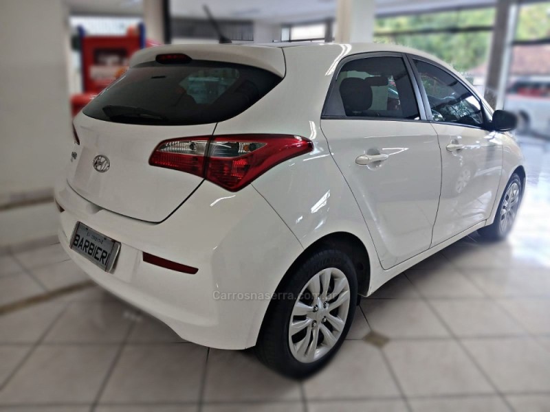 HB20 1.0 COMFORT 12V FLEX 4P MANUAL - 2017 - NOVA PRATA