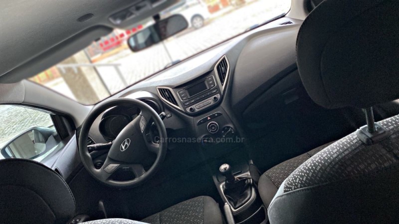 HB20 1.0 COMFORT 12V FLEX 4P MANUAL - 2017 - NOVA PRATA