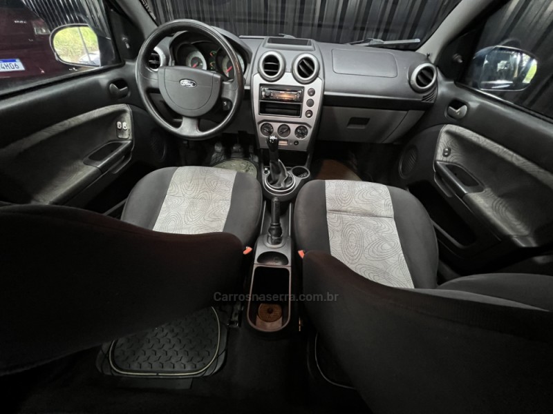 FIESTA 1.6 ROCAM SEDAN 8V FLEX 4P MANUAL - 2008 - CAXIAS DO SUL