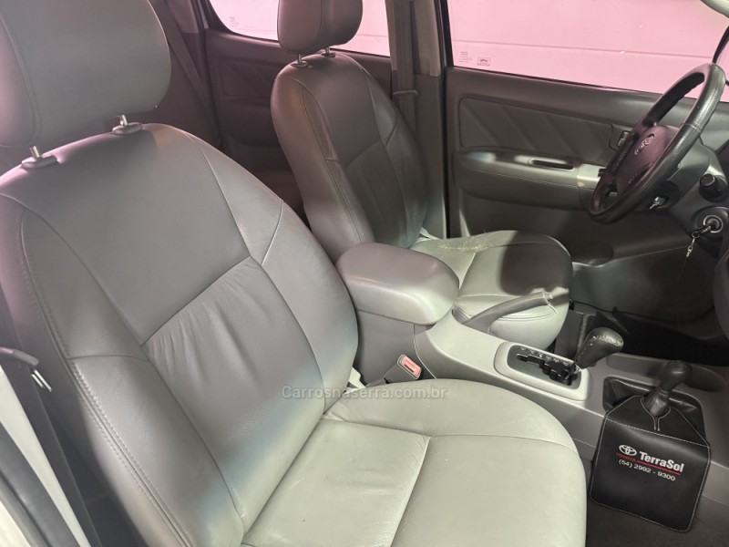 HILUX 3.0 SRV 4X4 CD 16V TURBO DIESEL 4P MANUAL - 2010 - GARIBALDI